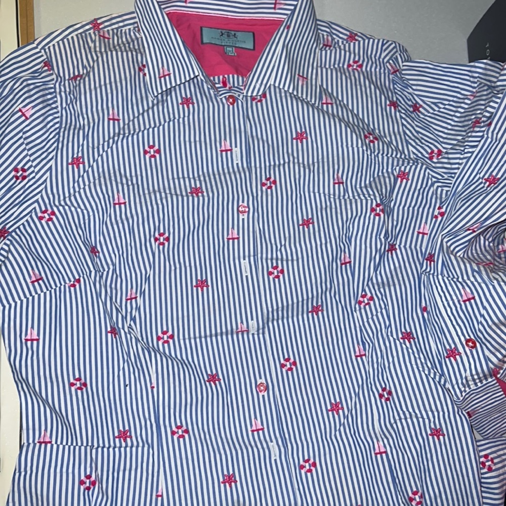 HAWES&CURTIS Fitted Hipster Lulu Elegant Print Fitted Button down Blouse shirt.